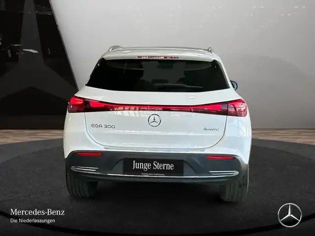 Mercedes-Benz EQA 300