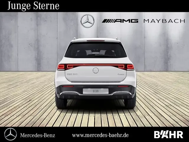 Mercedes-Benz EQB 300