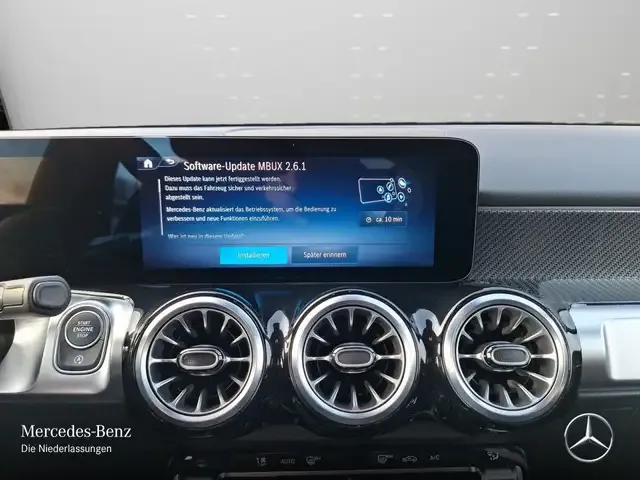 Mercedes-Benz GLB 200