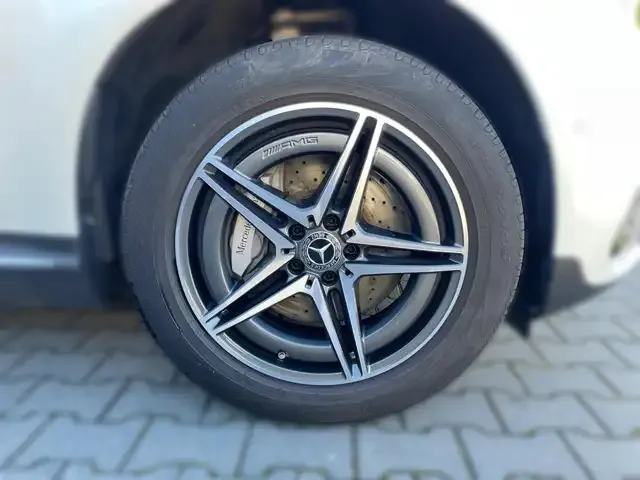 Mercedes-Benz EQC 400