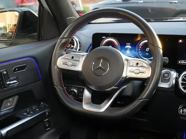 Mercedes-Benz EQB 350