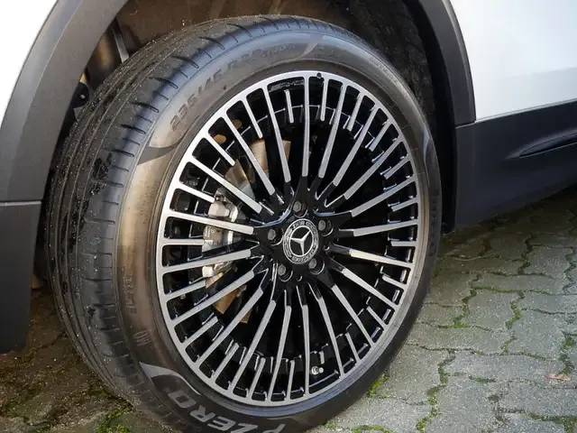 Mercedes-Benz EQB 350