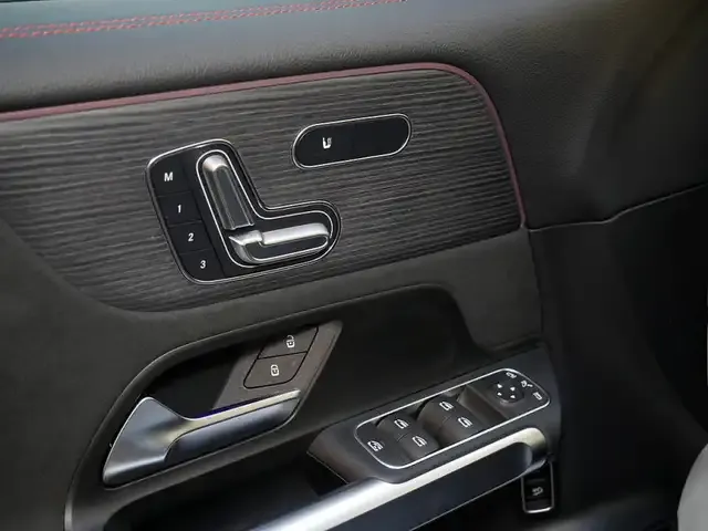 Mercedes-Benz EQB 350