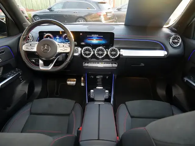 Mercedes-Benz EQB 350