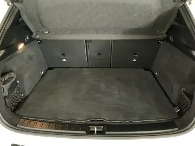 Mercedes-Benz GLA 220