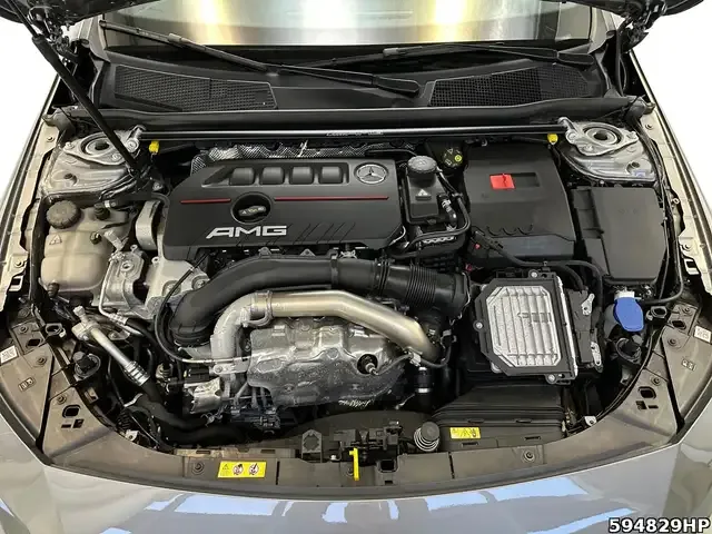 Mercedes-Benz CLA 35 AMG