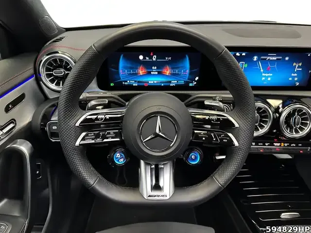 Mercedes-Benz CLA 35 AMG