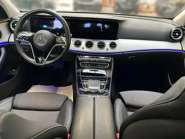 Mercedes-Benz E 220