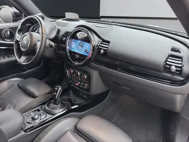 MINI Cooper Clubman