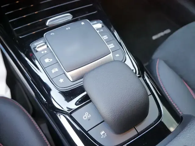 Mercedes-Benz Sonstiges