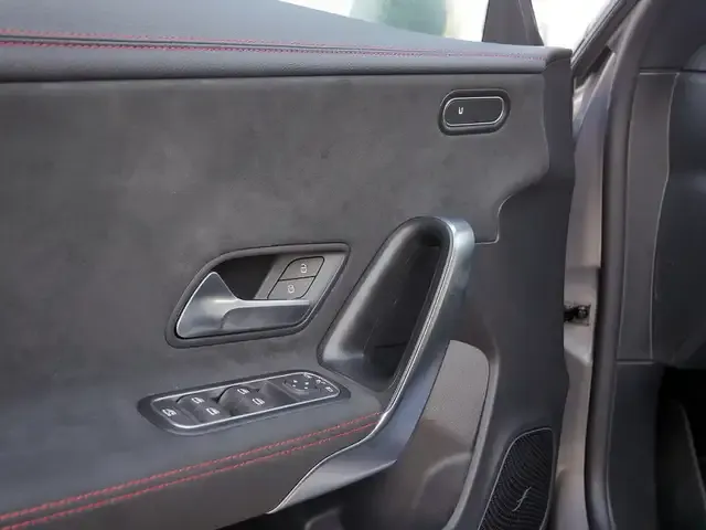 Mercedes-Benz Sonstiges