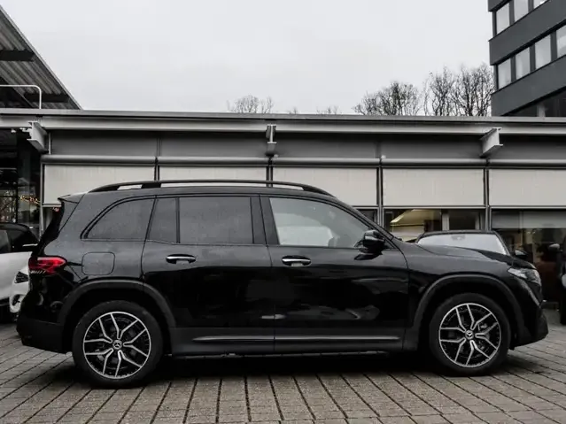 Mercedes-Benz EQB 300