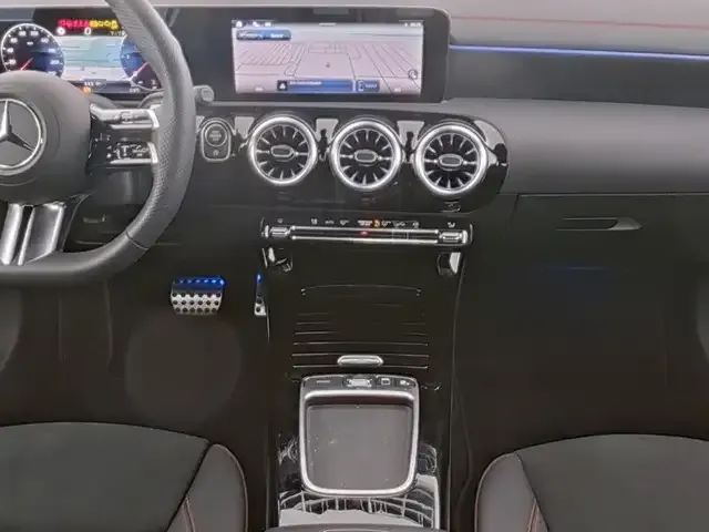 Mercedes-Benz CLA 220
