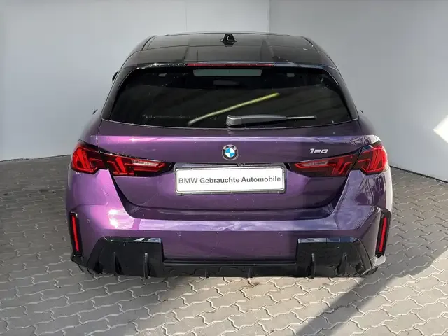 BMW 120
