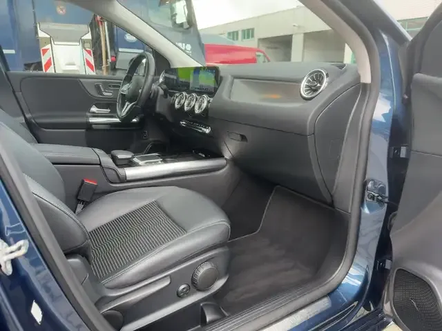 Mercedes-Benz B 250