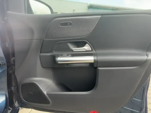 Mercedes-Benz B 250