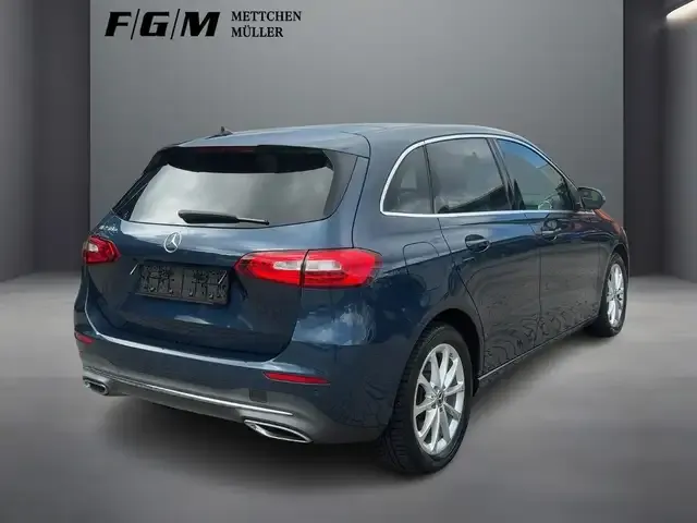 Mercedes-Benz B 250
