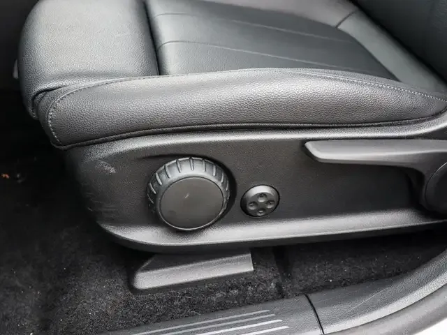 Mercedes-Benz EQB 350