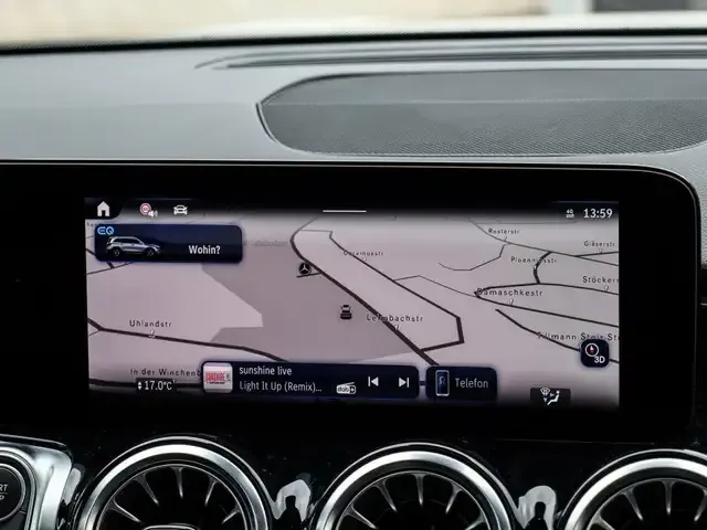 Mercedes-Benz EQB 350