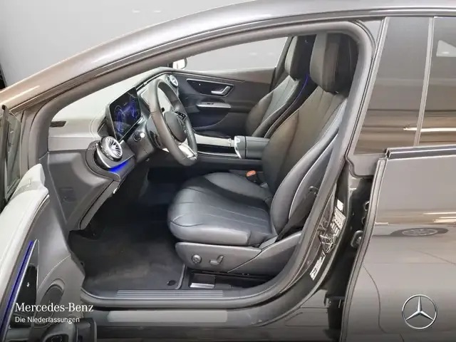 Mercedes-Benz EQE 300