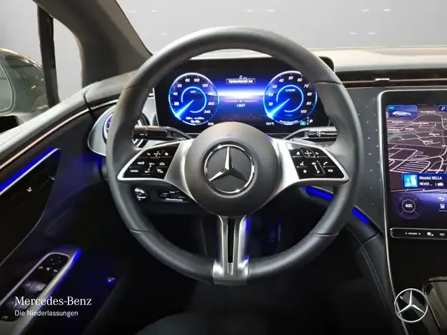 Mercedes-Benz EQE 300