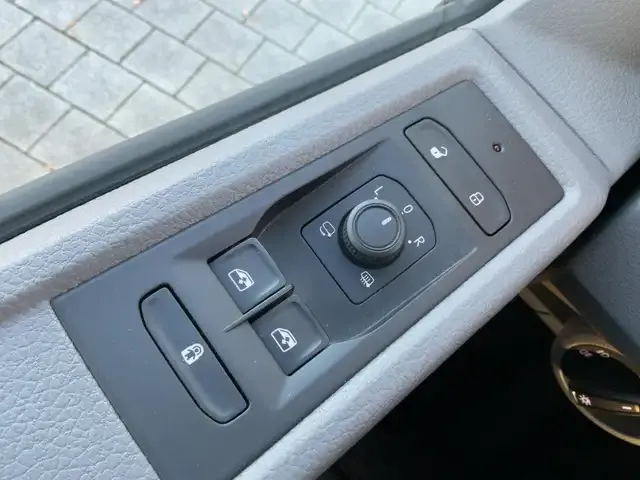 Volkswagen T6.1 Caravelle