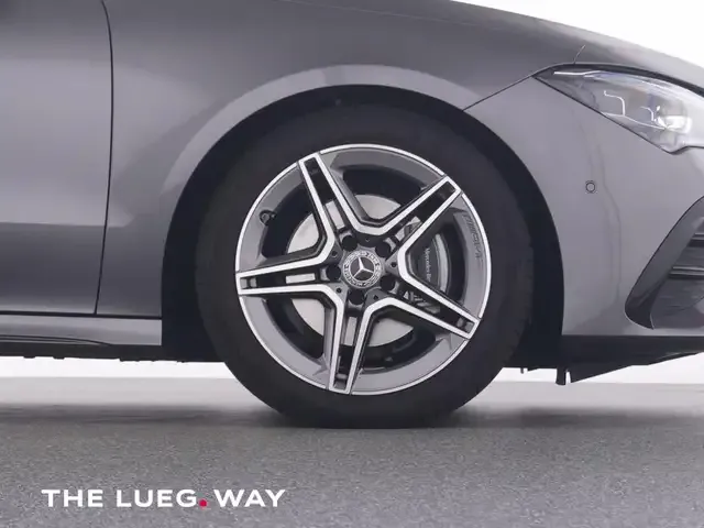 Mercedes-Benz CLA 180