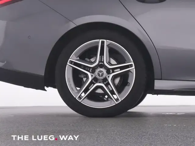 Mercedes-Benz CLA 180