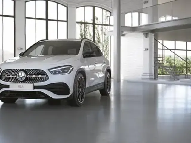 Mercedes-Benz GLA 200