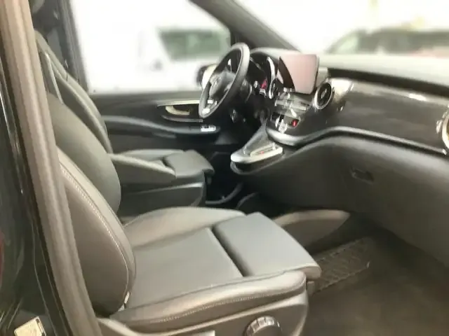 Mercedes-Benz EQV 300
