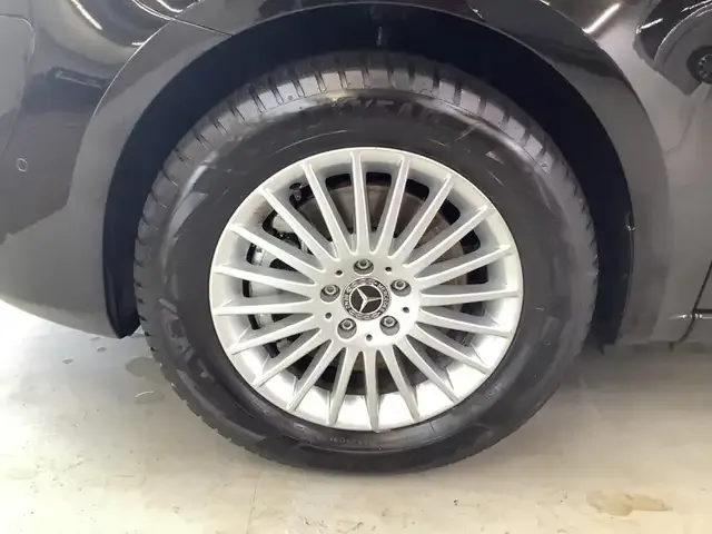 Mercedes-Benz EQV 300