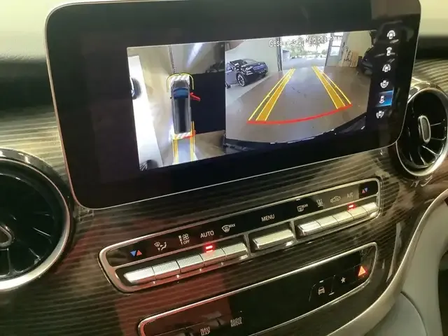 Mercedes-Benz EQV 300