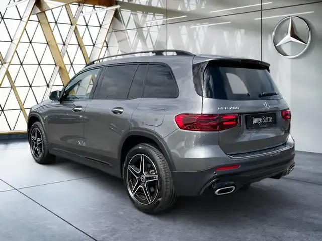 Mercedes-Benz GLB 200