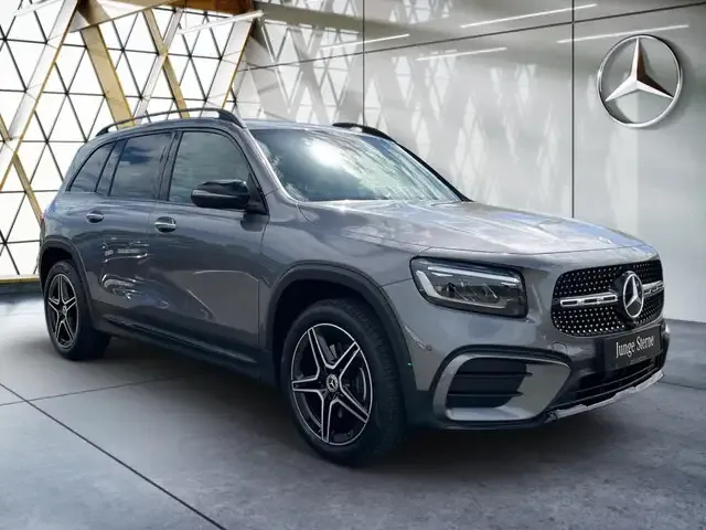 Mercedes-Benz GLB 200