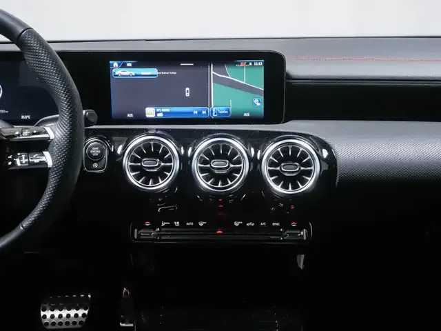 Mercedes-Benz CLA 220