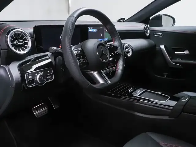 Mercedes-Benz CLA 220