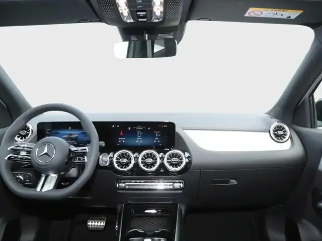 Mercedes-Benz GLA 220