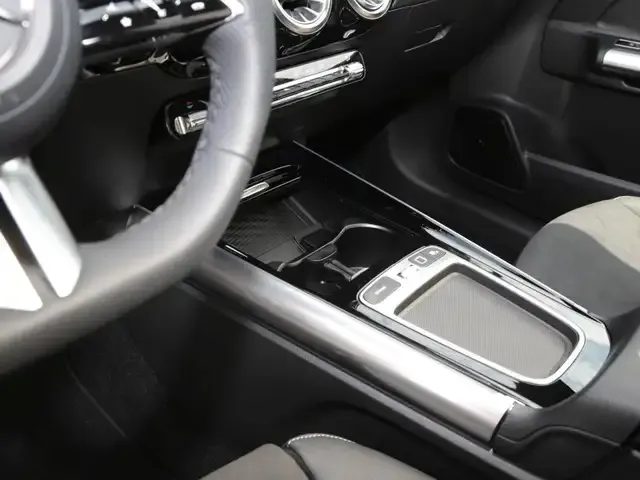 Mercedes-Benz GLA 220