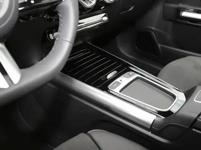 Mercedes-Benz GLA 220