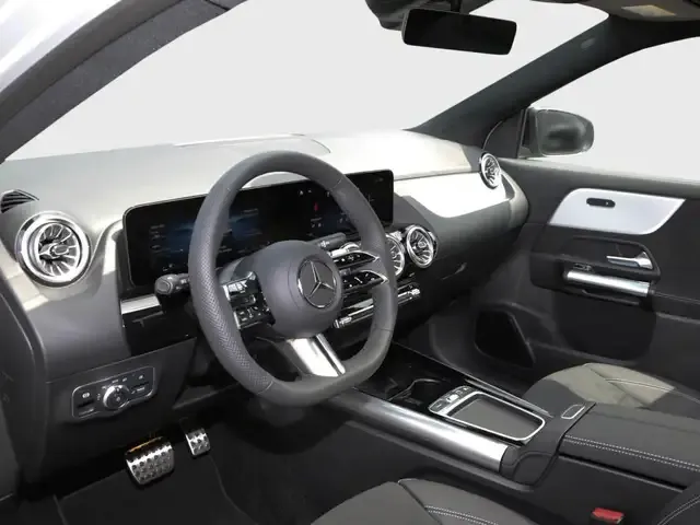 Mercedes-Benz GLA 220