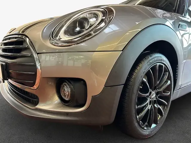 MINI Cooper Clubman