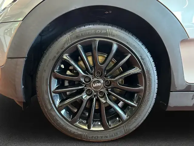 MINI Cooper Clubman