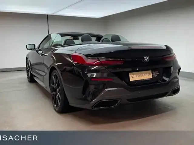 BMW 840