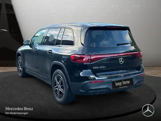 Mercedes-Benz EQB 250