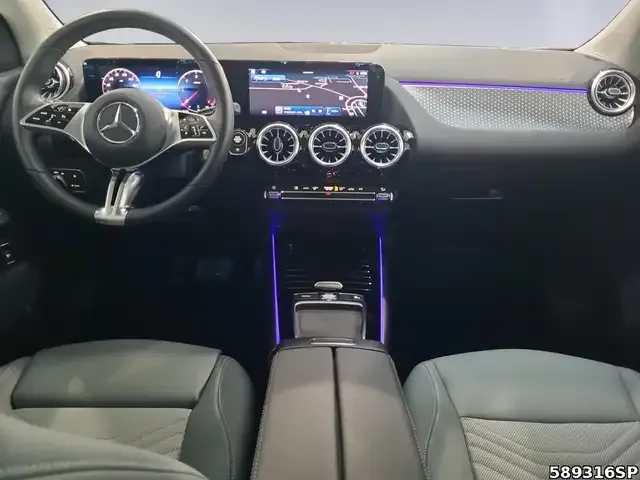 Mercedes-Benz GLA 220