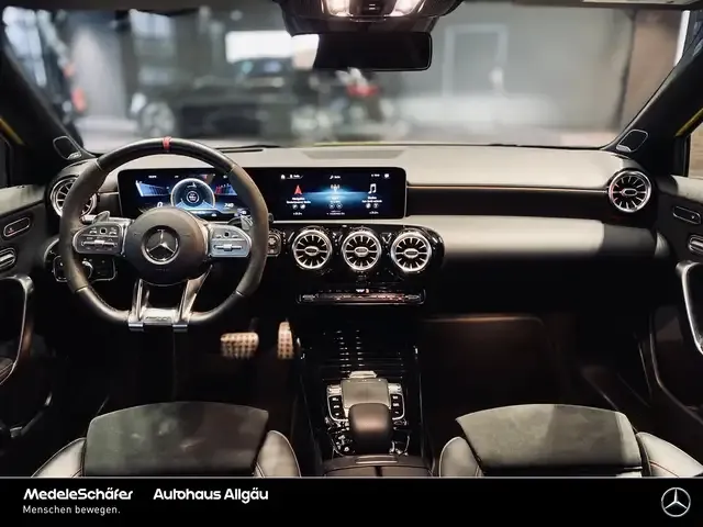 Mercedes-Benz A 35 AMG