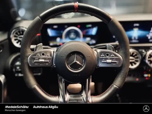 Mercedes-Benz A 35 AMG