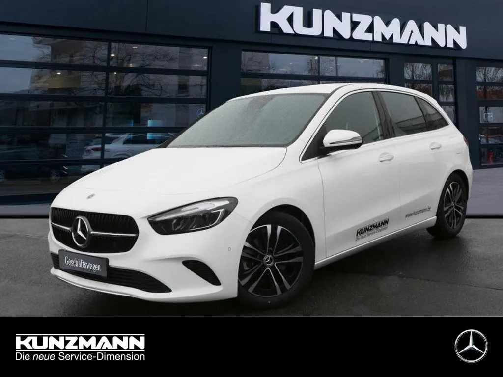 Mercedes-Benz B 180