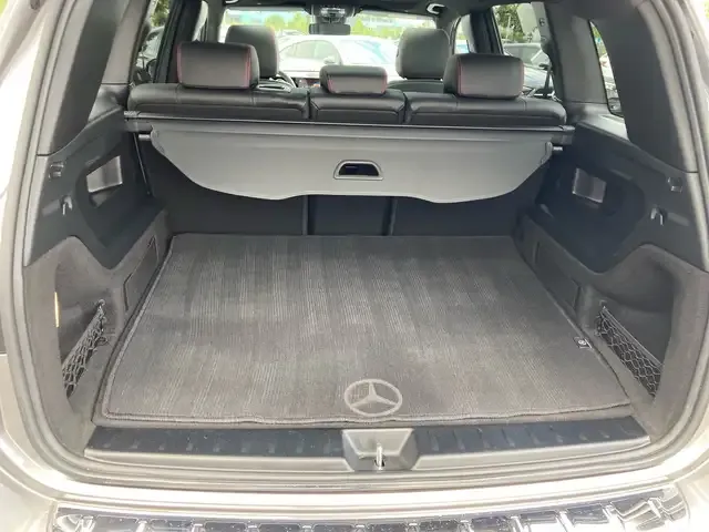 Mercedes-Benz GLB 220