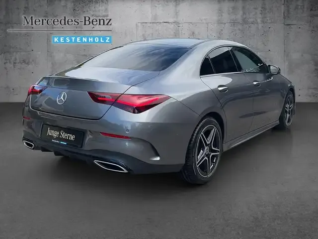 Mercedes-Benz CLA 200